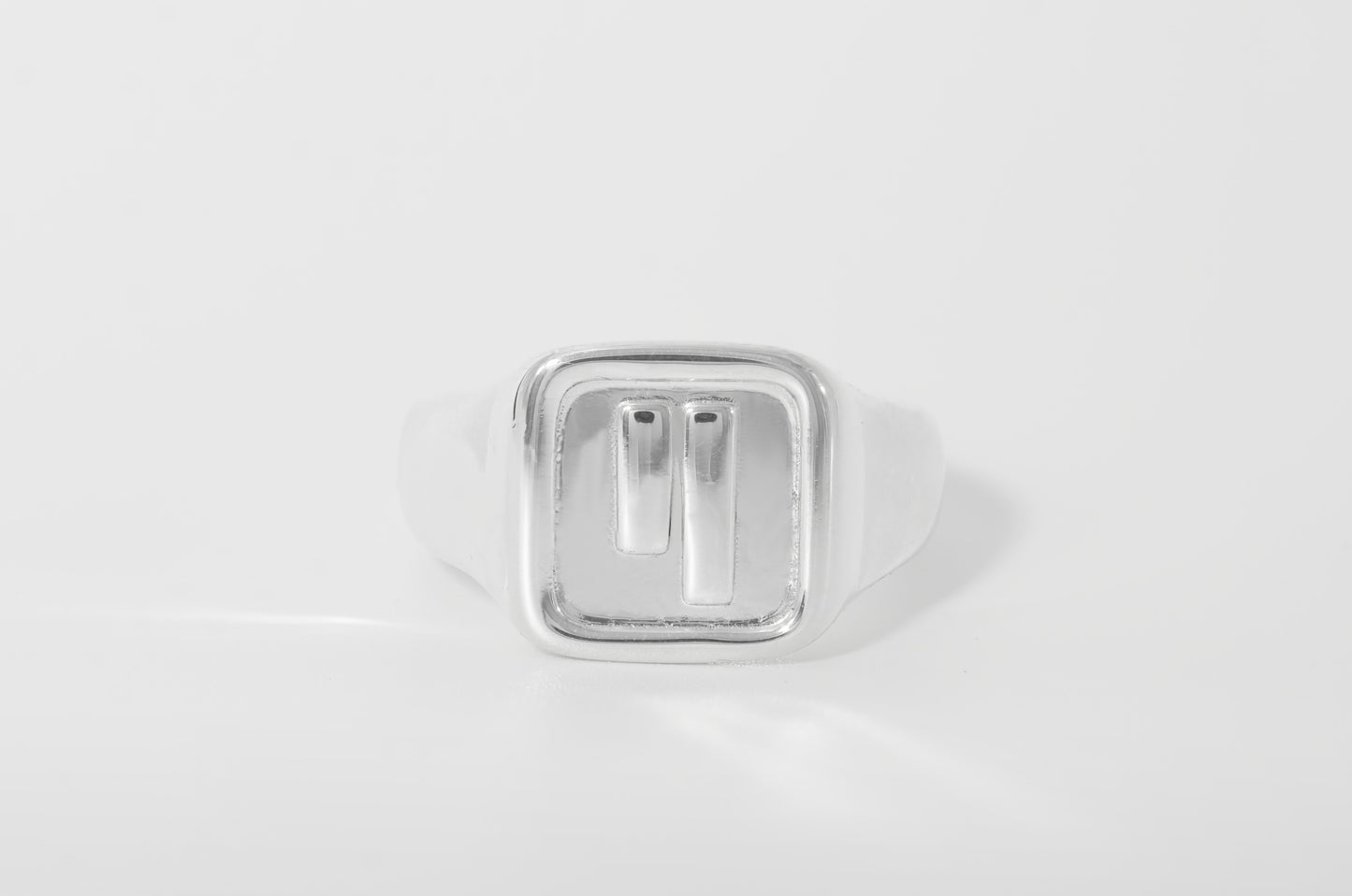 Signet ring square