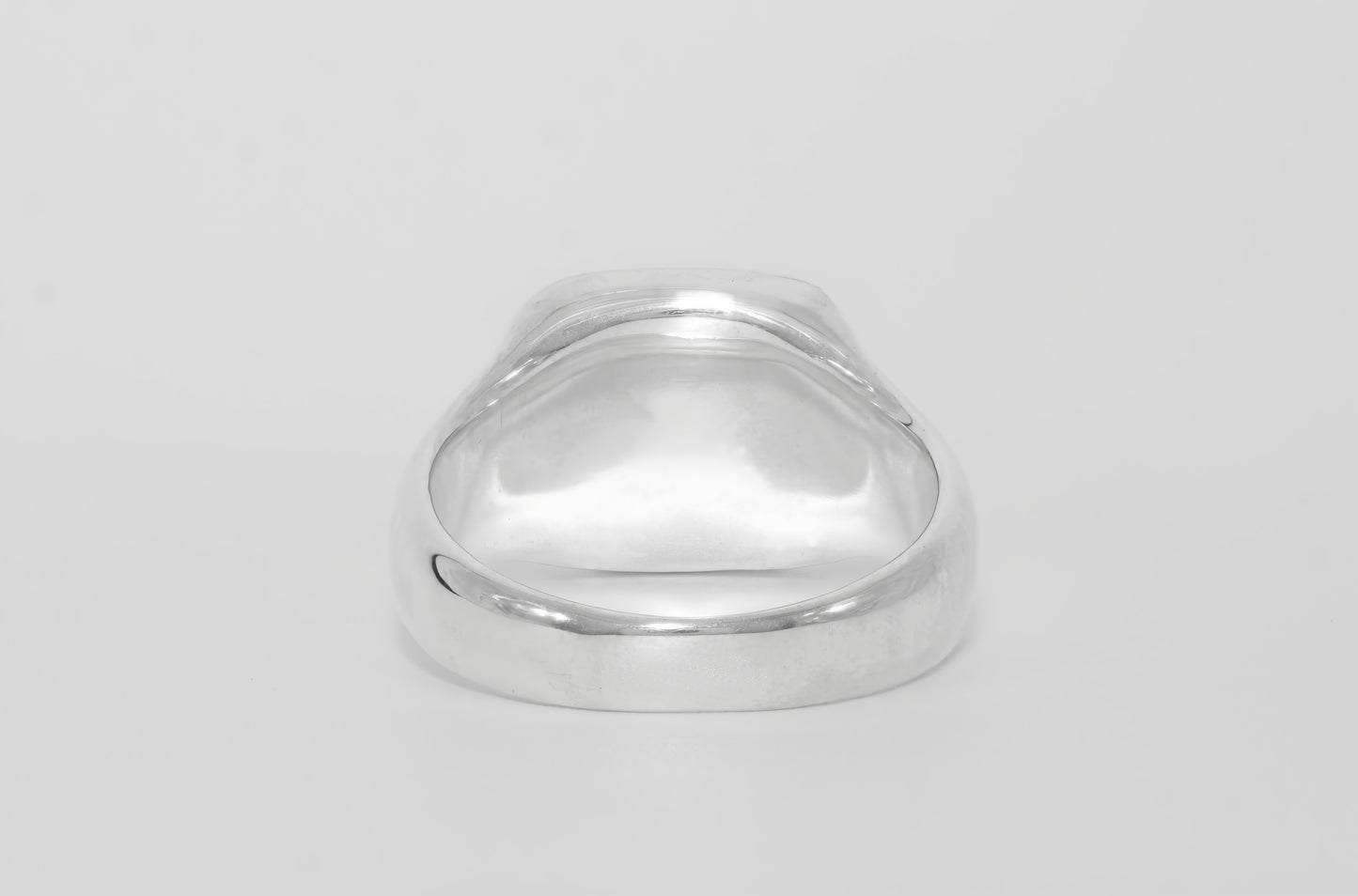 Signet ring square