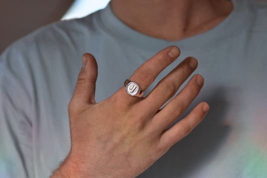 Signet ring round